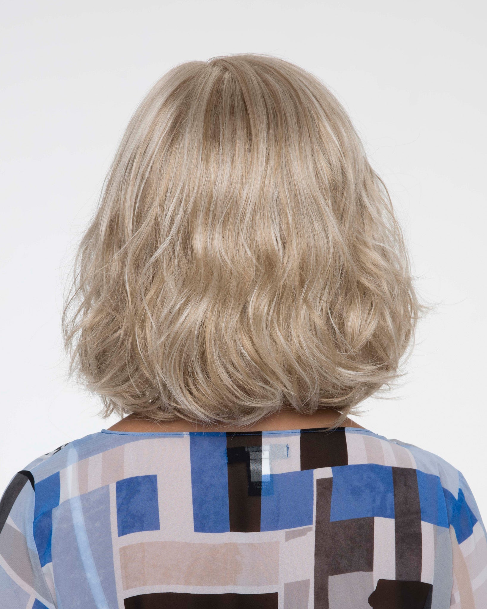 offer a Cancer Kinship Kinner beauty wig to a cancer survivor