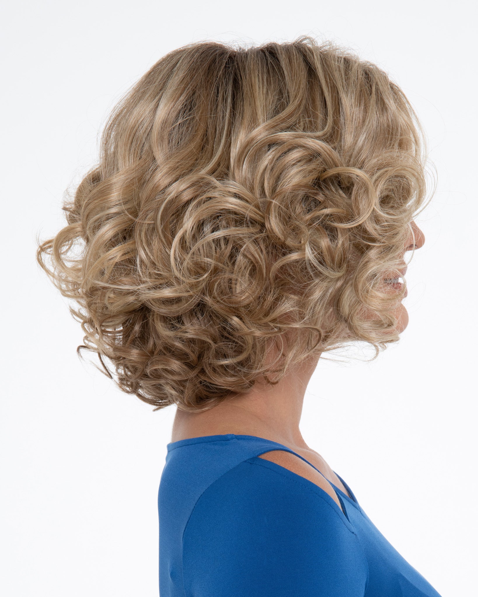 please a cancer survivor with a Cancer Kinship Kinner beauty wig