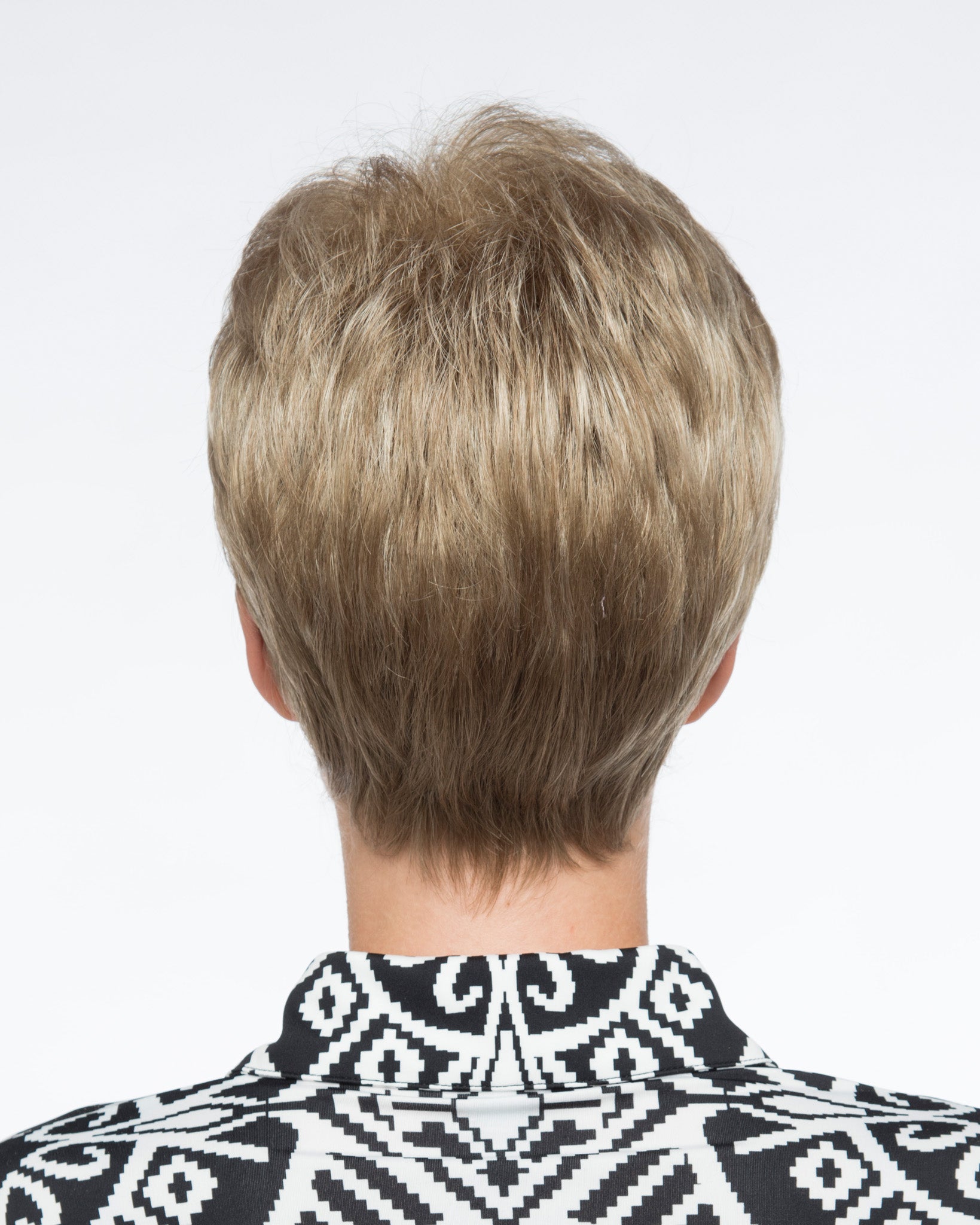cancer survivor donation with a Cancer Kinship Kinner beauty wig