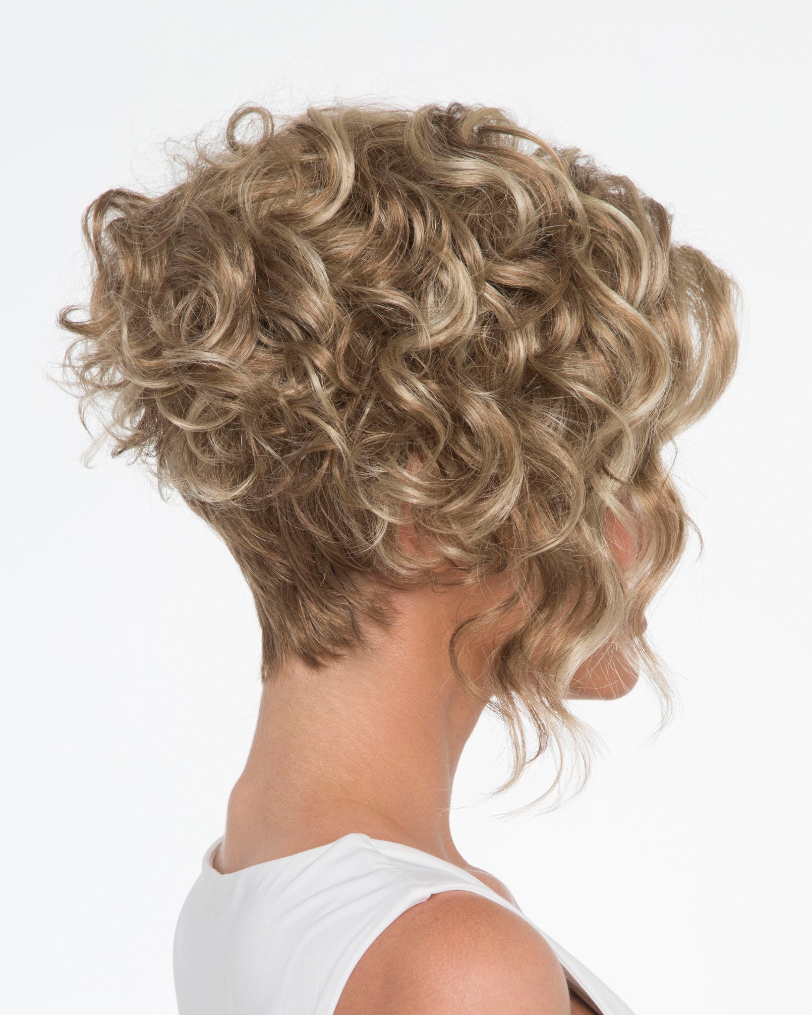 Buy a Cancer Kinship Kinner beauty wig for a cancer survivor