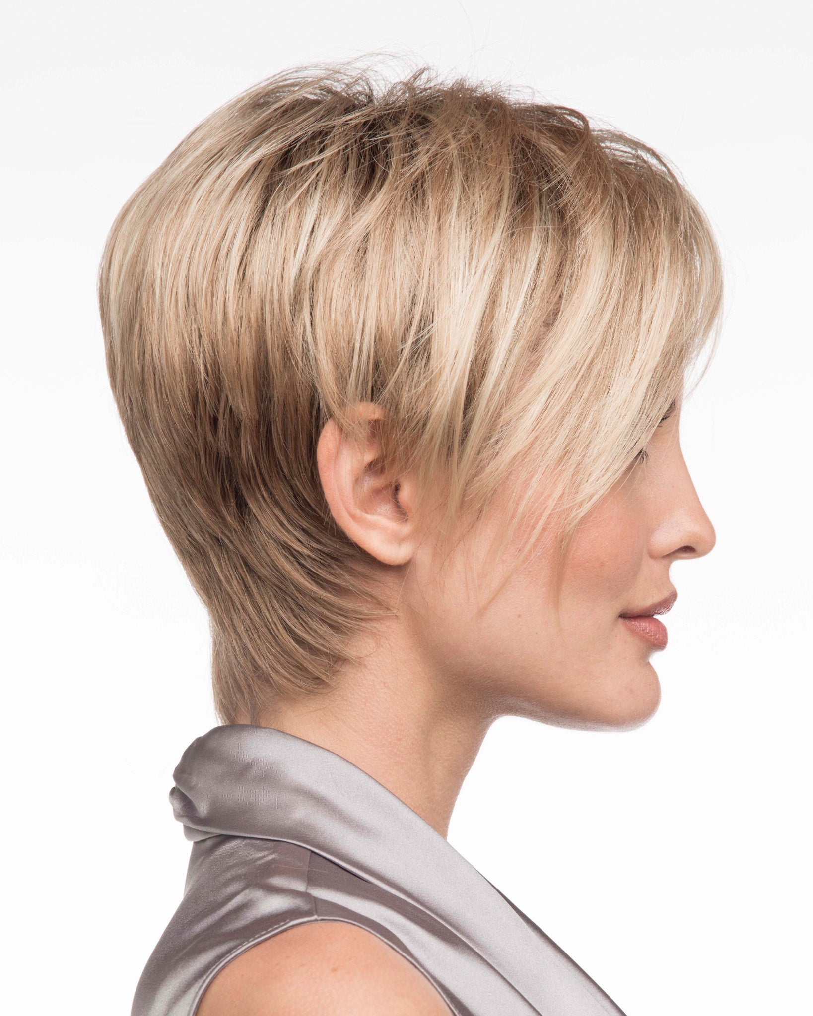 donate a Cancer Kinship Kinner beauty wig to a cancer survivor