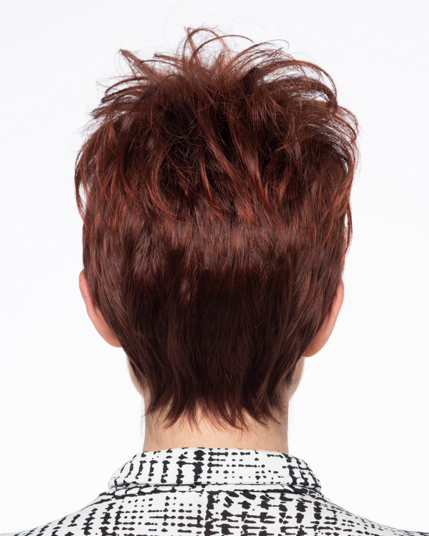gift a Cancer Kinship Kinner beauty wig to a cancer survivor