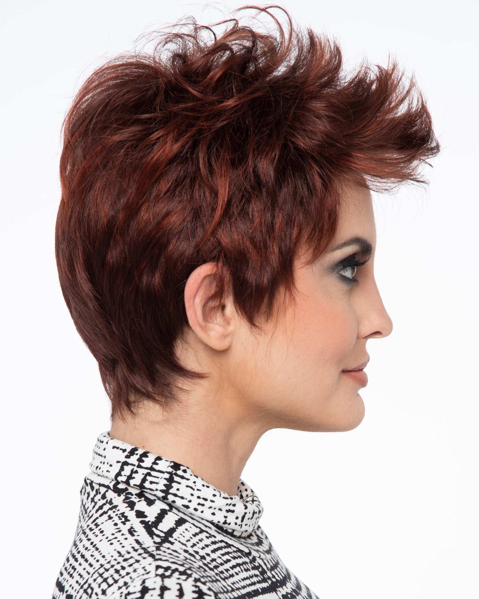 gift a Cancer Kinship Kinner beauty wig to a cancer survivor