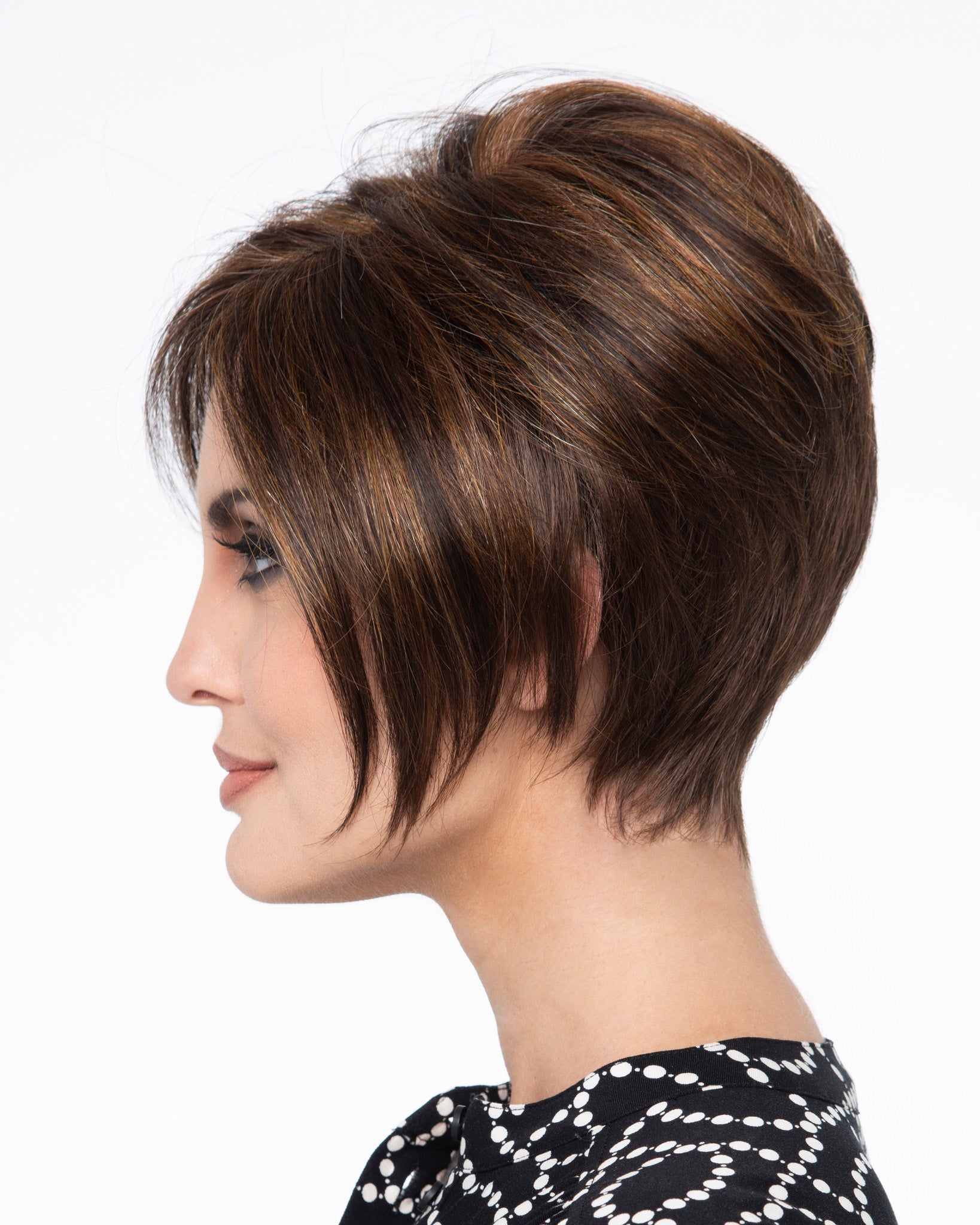offer a Cancer Kinship Kinner beauty wig to a cancer survivor