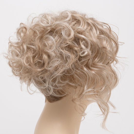 gift a Cancer Kinship Kinner beauty wig to a cancer survivor 